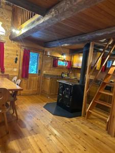 Magnifique racard rénové isolé 10 minutes de marche