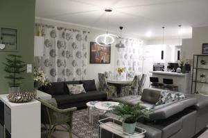 Panos modern country house