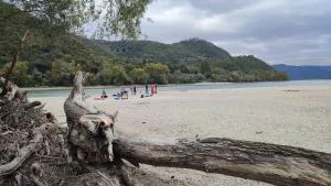 Kisoroszi Szigetcsúcs Lakókocsi-Vissza a természetbe a Duna parton - Dunabogdány