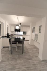 Riverside: Messe-, Business-, Ferienwohnung