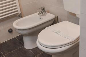 2 Bedroom - Free WiFi - Italian Star Apartment