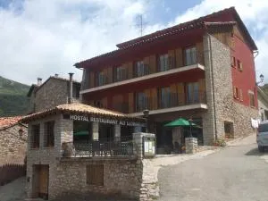 Hostal Alt Llobregat - Castellar de NʼHug
