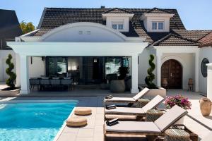 Villa Ring Pool & Padel Belgrade