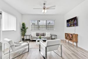 Quiet Bright Apt 5min walking to Design District apt 6