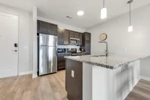 Bold 2216 I Stunning One Bedroom Modern Suite - سانت بيترز