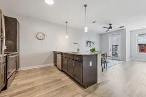 Bold 2415 I Stunning One Bedroom Modern Suite - سانت بيترز