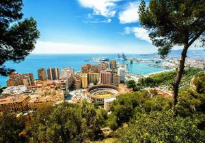 Casa Mediterránea con Jardín y Barbacoa