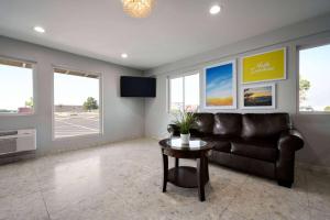 Days Inn by Wyndham Fresno South