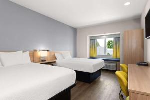 Queen Room with Two Queen Beds - Non-Smoking room in Microtel Inn & Suites by Wyndham Panama City