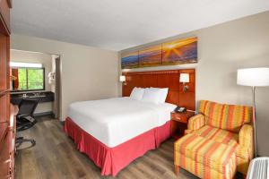 Days Inn by Wyndham Knoxville East