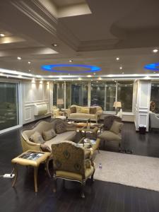 أبراج عثمان فاخر