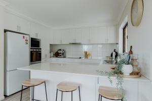 Acreage property, pet friendly, outdoor campfire