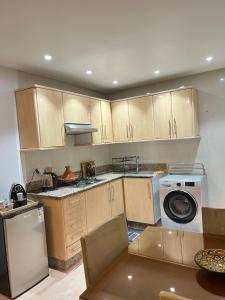 Charmant studio au coeur de la ville avec piscine