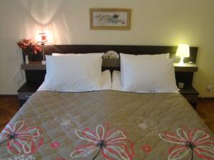 Apartment On Tabidze 35