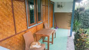 Rinjani Terrace Cottage & Resto
