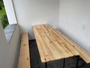 Exklusives Work and Stay Apartment Nähe Olpe, Attendorn und Finnentrop 3 Schlafzimmer , Küche, Bad und Wohnzimmer