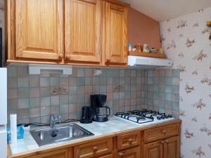 Maisons de vacances Maison de vacances a 500m de la plage avec piscine, jardin et equipements inclus - FR-1-639-126 : photos des chambres