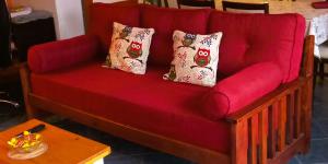 Cabaña cerca del lago y supermercados mayoristas.