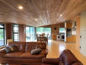 The Nutshed - Edgecumbe