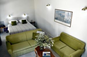 ISTORIA Residences