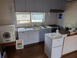 private rooms in togo beach and park side house