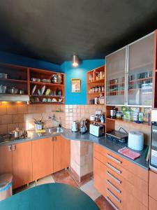 On The Terrace La Vida Joy Mansard Top Kitchen