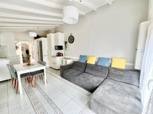 Little house 2 bedrooms -Terrace, Antony Center near Paris and Orly