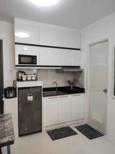 Dorothys Door Condo