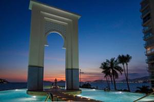 New Beachfront Paradise at Armandos Le Club