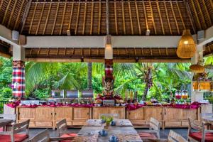 Prameswara 1 BR Wooden Private Pool Villa ZN174