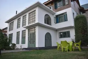 Musadiq Manzil - Chak-i-Dāra