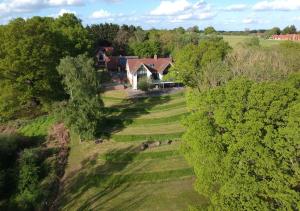 Bransons Estate