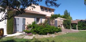 Maisons de vacances Un petit coin de paradis : photos des chambres