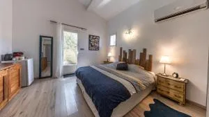 Chambre spacieuse avec jardin privatif - 丰维耶