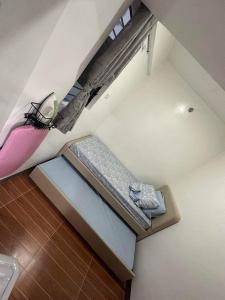 2BR Ground Level Entire Condo Central Aircon Sleeps 4