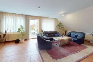 Großzügige Wohnung mit Küche - Laatzen