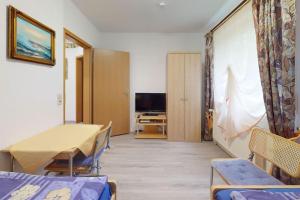 Großzügige Wohnung mit Küche