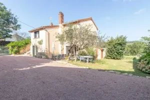 Cabana & Maison sur les hauteurs - Proche Cluny - Mazille