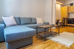 Modern design 1 bdrm, 4 guests, Top cente, Near Parliament, Self check-in