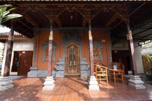 RedDoorz near Buleleng Harbour 2