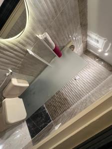 شقه بالروف بتاعها ڤيو رائع بالمهندسين اول سكن