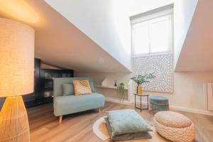 Authentic Madrid Experience -Plaza Mayor 7min walk - Spectacular view - Champagne