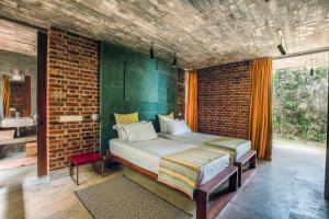 Walatta House 3 bedrm beach pool chef