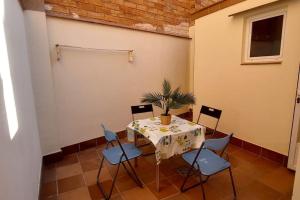 BRAVAHOLIDAYS-940-CornellĂ
