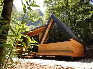 Villa's Gio Shala River - Aprip