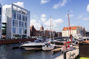 Noclegi na JACHCIE Marina Gdańsk