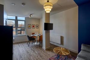 Renaissance 2 - 2 Bedroom Apartment in Southport