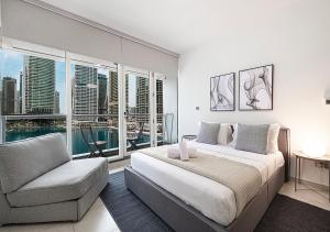 Lux Studio in JLT with Amazing View Next to the Metro - Dubai Arch tower