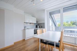 Ferienwohnpark Immenstaad am Bodensee Zwei-Zimmer-Apartment 49 42