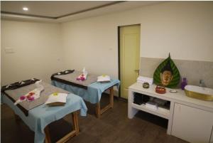 Greenleaf The Resort & Spa, Ganpatipule